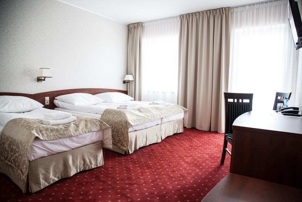 Hotel Stara Gorzelnia Licheń Chambre photo