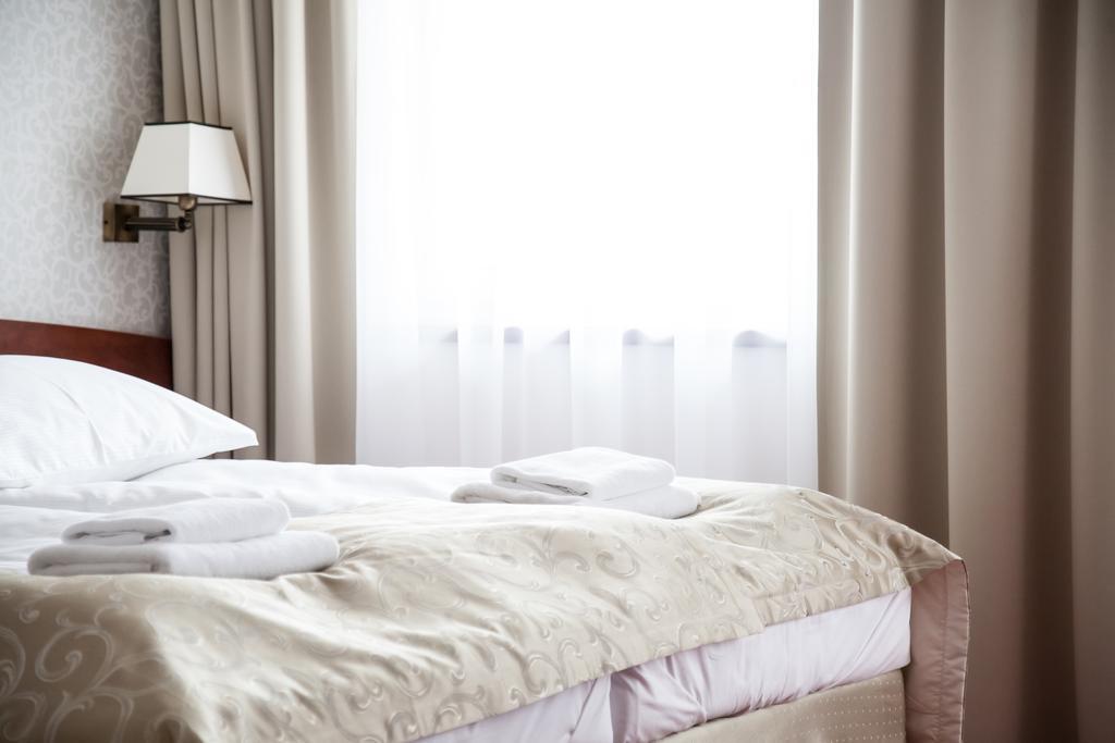 Hotel Stara Gorzelnia Licheń Chambre photo