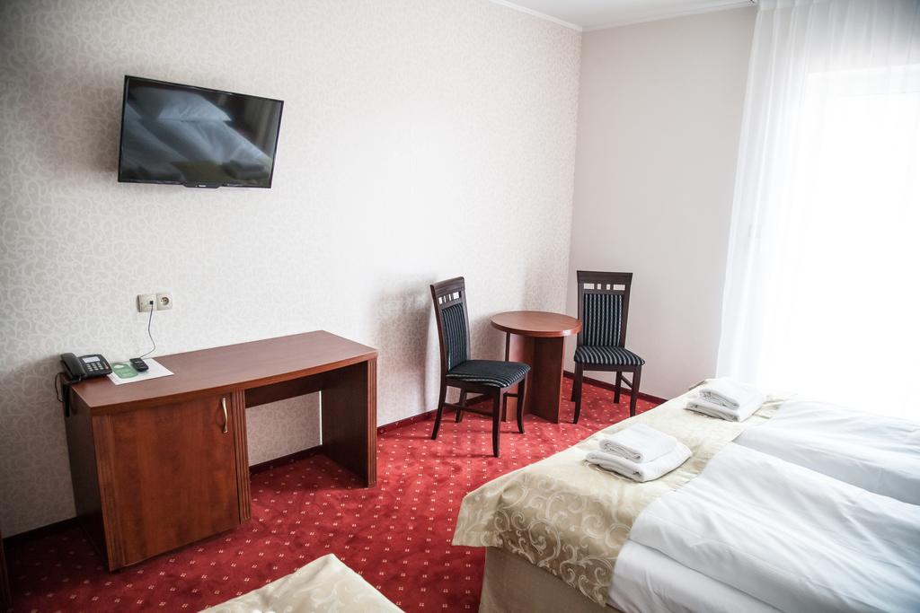 Hotel Stara Gorzelnia Licheń Chambre photo